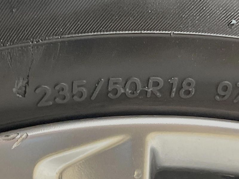 2021 Toyota Alphard 3BA-AGH30W (UW-6a7156abe878b)[10]