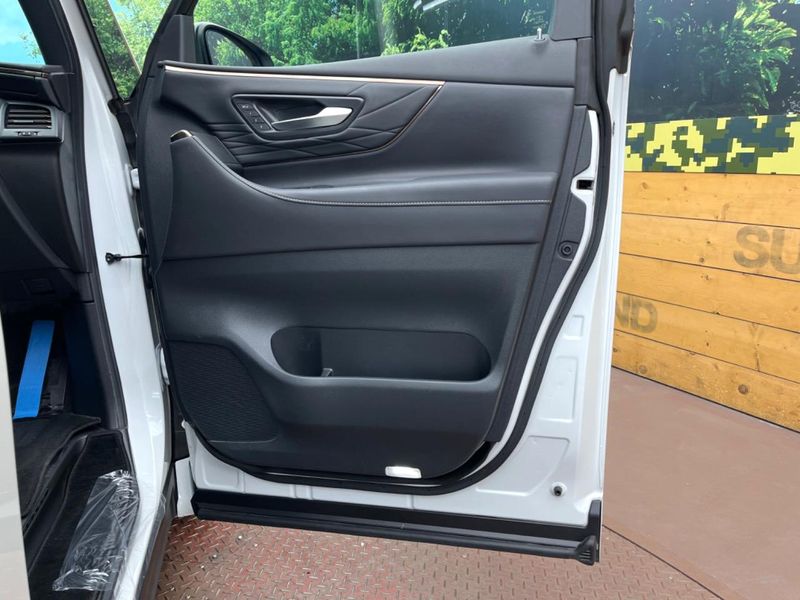 2024 Toyota Alphard 3BA-AGH40W (UW-6a7156b1741db)[28]