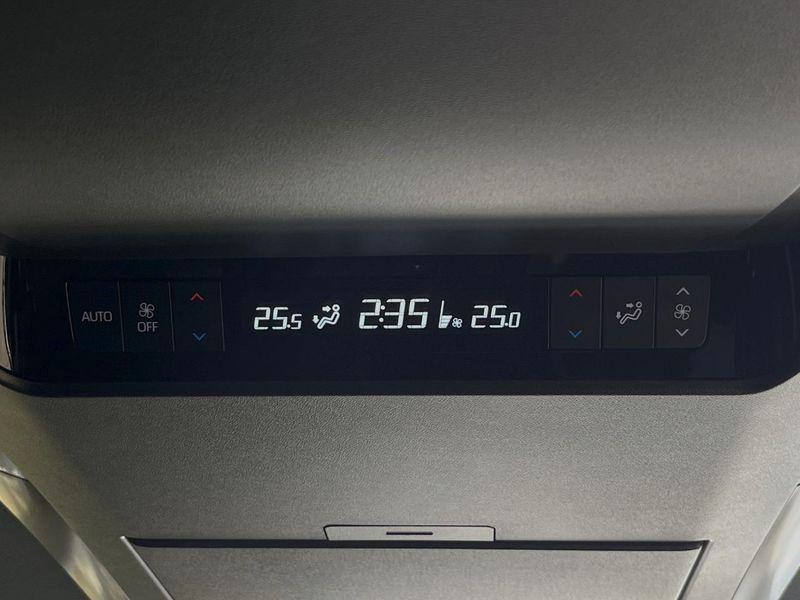 2025 Toyota Alphard 3BA-AGH40W (UW-6a7156b699727)[15]