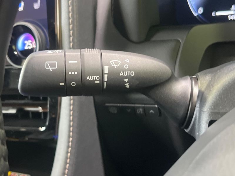 2025 Toyota Alphard 3BA-AGH40W (UW-6a7156b720209)[18]