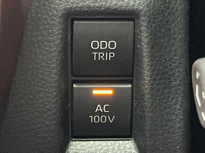 2024 Toyota Harrier Hybrid 6AA-AXUH80 (UW-6a7156d79dd6f)[17]