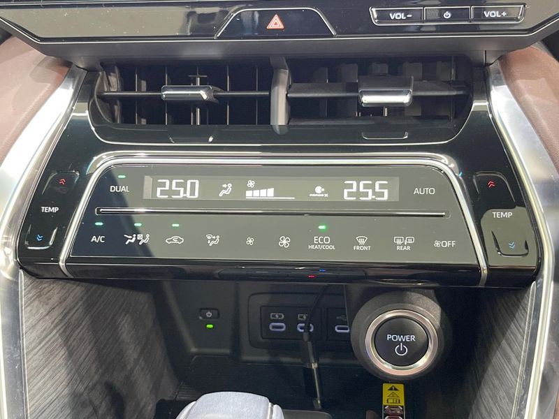 2024 Toyota Harrier Hybrid 6AA-AXUH80 (UW-6a7156d79dd6f)[20]
