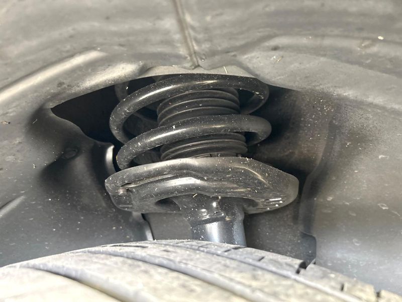 2021 Mazda MX-30 5AA-DREJ3P (UW-6a71574a63e35)[20]