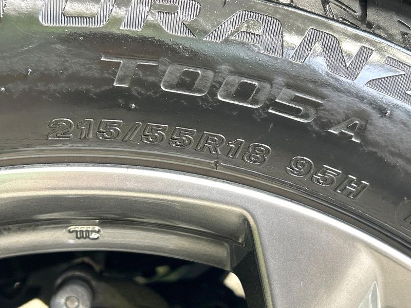 2021 Mazda MX-30 5AA-DREJ3P (UW-6a71574a63e35)[17]