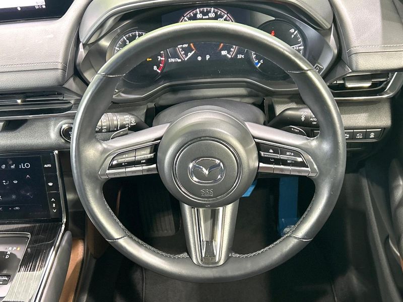 2021 Mazda MX-30 5AA-DREJ3P (UW-6a71574a63e35)[29]