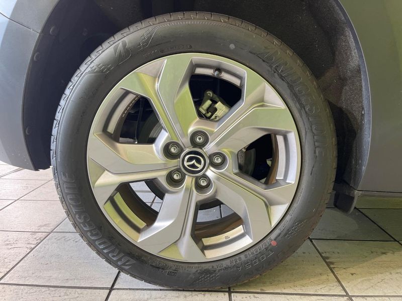 2021 Mazda MX-30 5AA-DREJ3P (UW-6a71574a74ca8)[23]