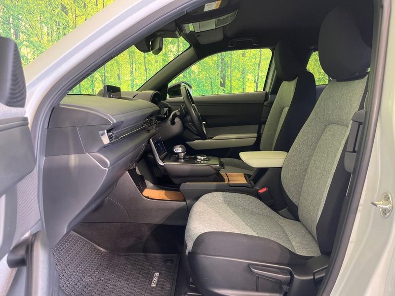 2021 Mazda MX-30 5AA-DREJ3P (UW-6a71574a74ca8)[12]