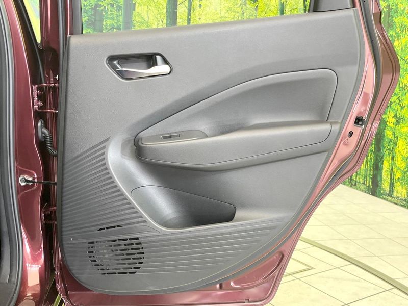 2022 Nissan Note 6AA-E13 (UW-6a7157539f0c0)[21]