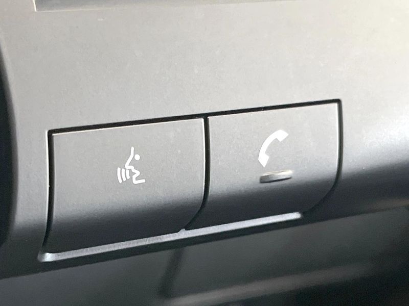 2022 Nissan Note 6AA-E13 (UW-6a7157539f0c0)[5]