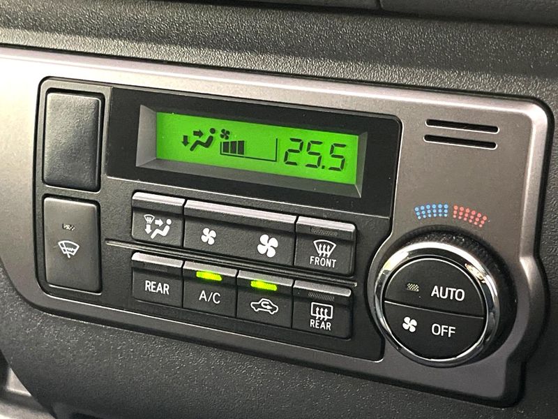 2022 Toyota Hiace Van 3DF-GDH201V (UW-6a71577207236)[24]