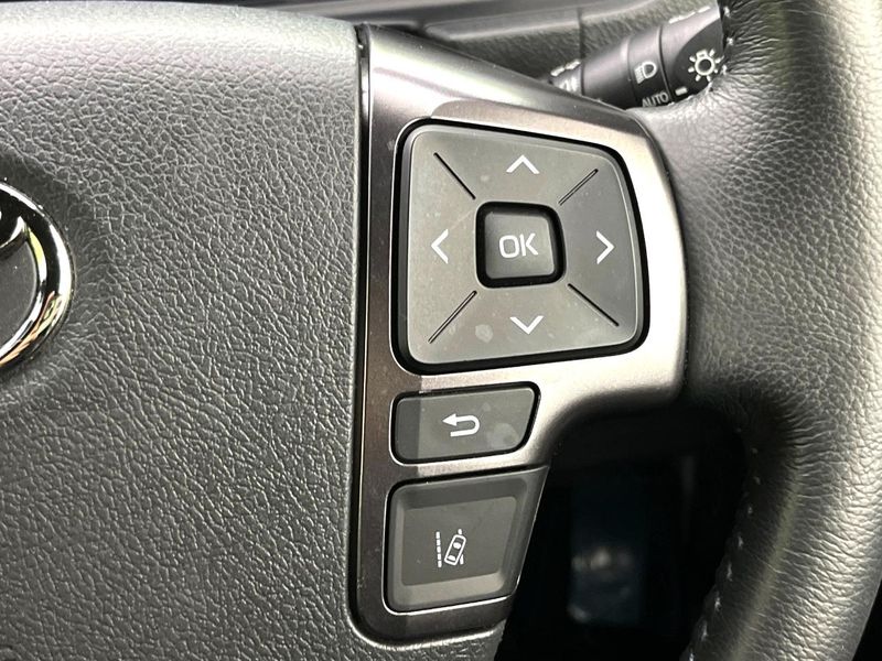 2022 Toyota Hiace Van 3DF-GDH201V (UW-6a71577207236)[16]