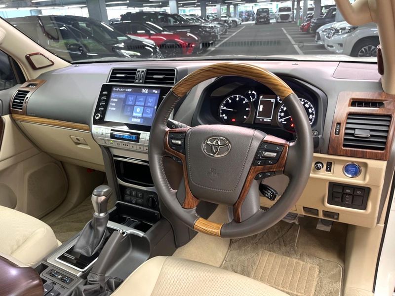 2023 Toyota Land Cruiser Prado 3DA-GDJ150W (UW-6a7157759d6ca)[5]