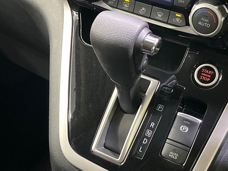 2016 Nissan Serena DAA-GFC27 (UW-6a71577b7815b)[15]