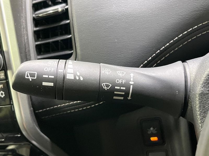 2016 Nissan Serena DAA-GFC27 (UW-6a71577b7815b)[19]