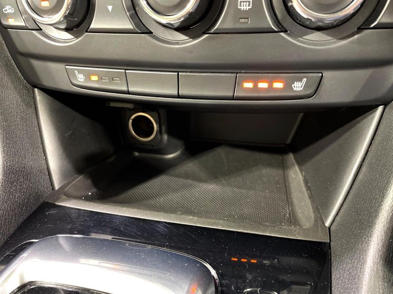 2013 Mazda Atenza Wagon LDA-GJ2FW (UW-6a71578b2c3dd)[29]