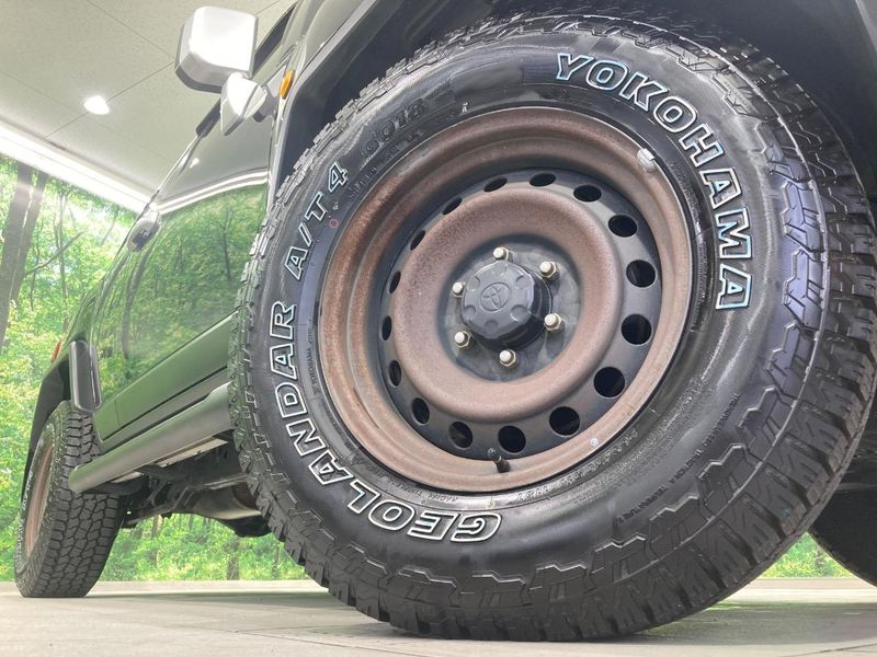 2012 Toyota FJ CRUISER CBA-GSJ15W (UW-6a7157a13671e)[24]