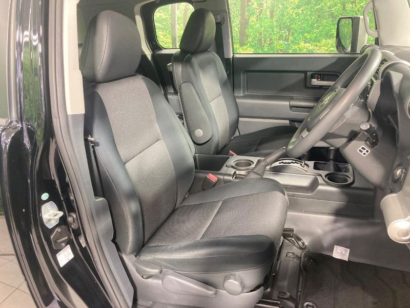 2012 Toyota FJ CRUISER CBA-GSJ15W (UW-6a7157a13671e)[25]