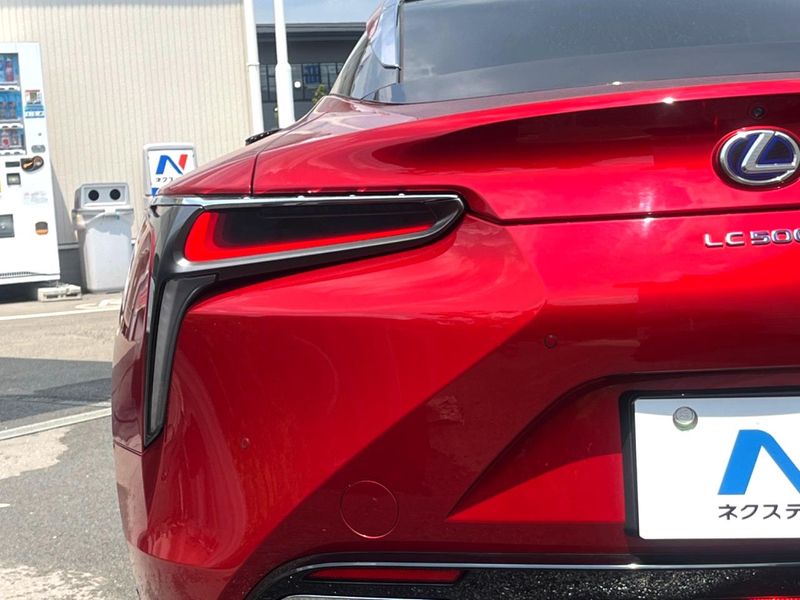 2018 Lexus LC DAA-GWZ100 (UW-6a7157b4c4887)[21]