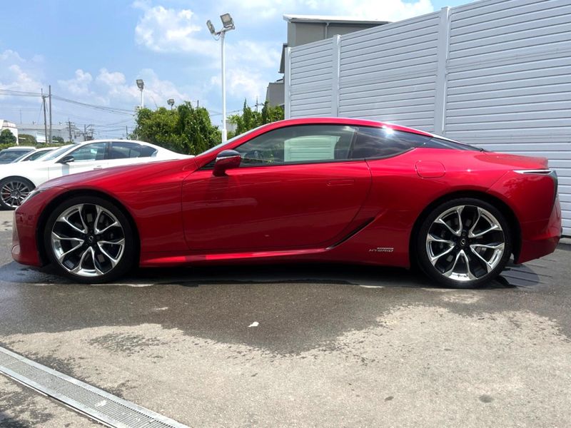 2018 Lexus LC DAA-GWZ100 (UW-6a7157b4c4887)[17]