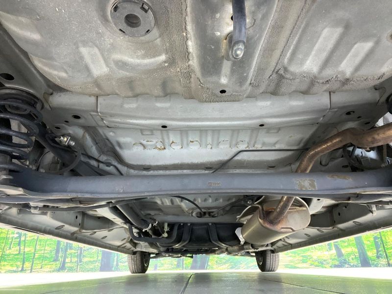 2017 Honda N-BOX CUSTOM DBA-JF1 (UW-6a7157fce6bbd)[23]
