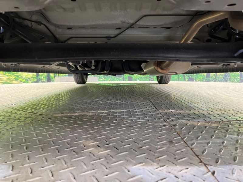 2017 Honda N-BOX Slash DBA-JF1 (UW-6a715803174b9)[23]