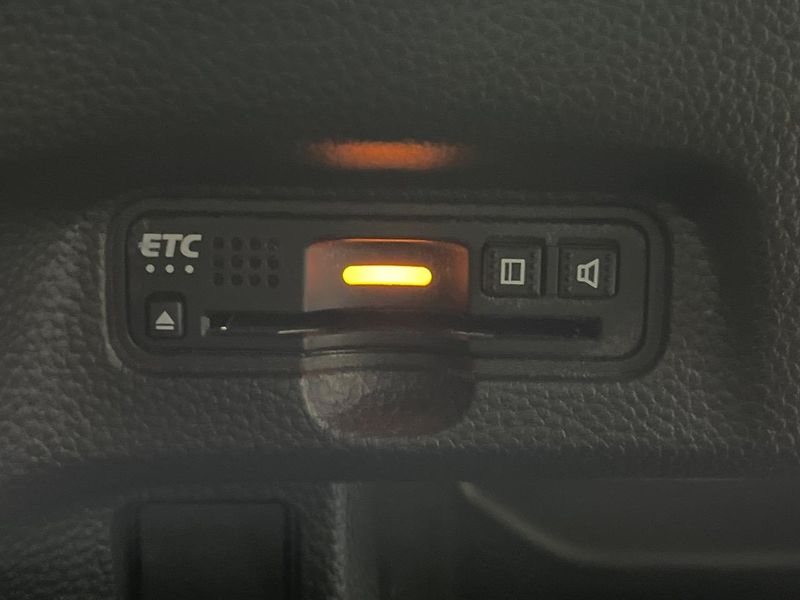 2018 Honda N-BOX CUSTOM DBA-JF3 (UW-6a71580a761e6)[8]