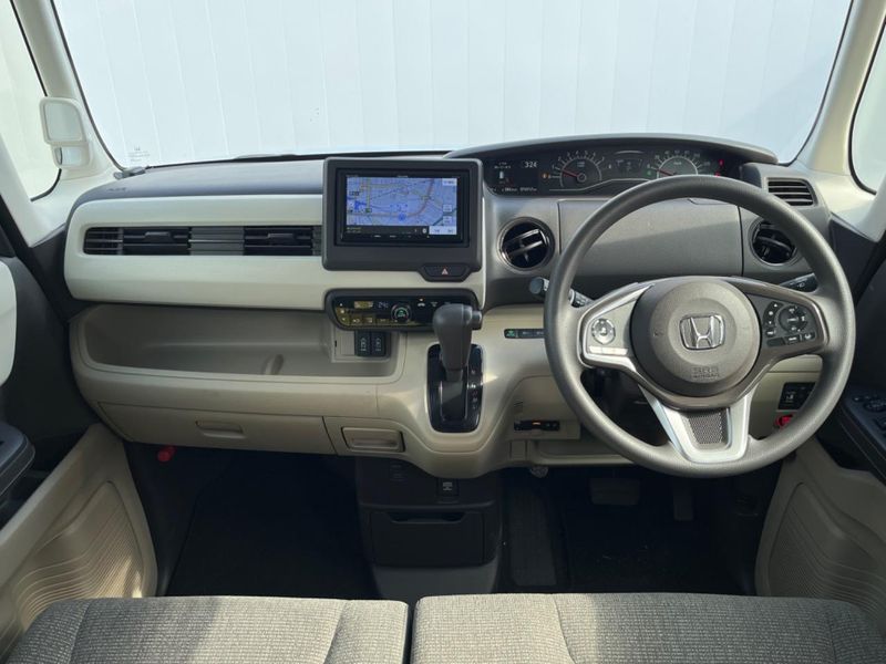 2018 Honda N-BOX DBA-JF3 (UW-6a71580a9a15f)[20]