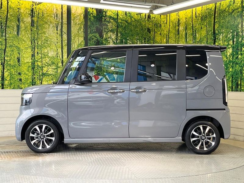 2023 Honda N-BOX CUSTOM 6BA-JF5 (UW-6a7158278830d)[28]