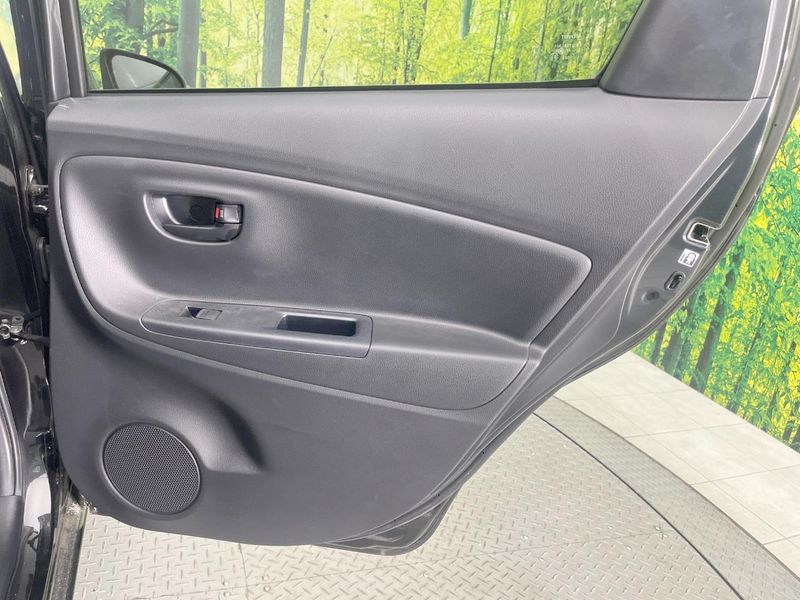 2015 Toyota Vitz DBA-KSP130 (UW-6a71586b51ea7)[27]