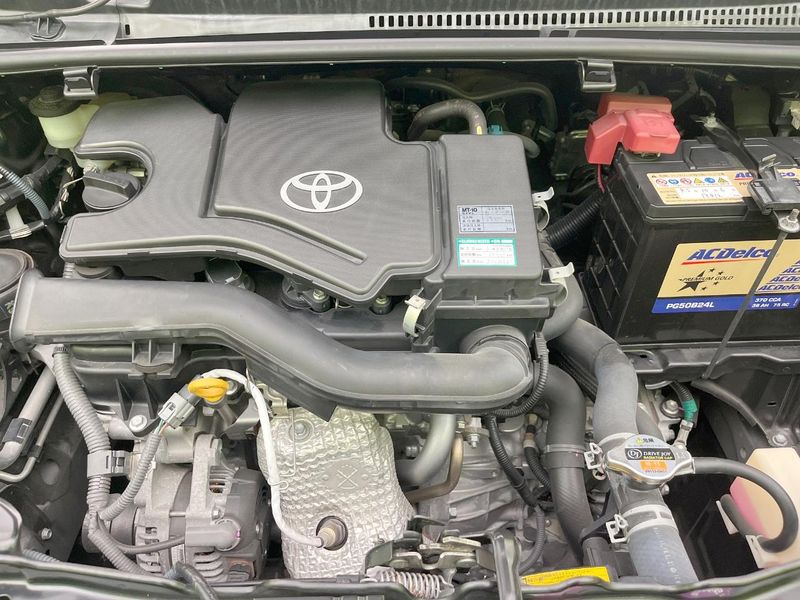 2015 Toyota Vitz DBA-KSP130 (UW-6a71586b51ea7)[4]
