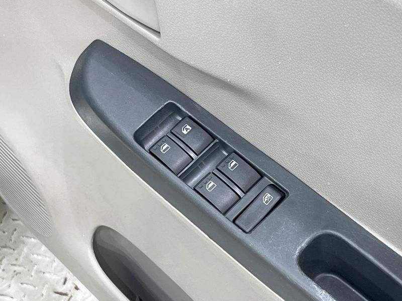 2015 Subaru Pleo Plus DBA-LA300F (UW-6a71588406dd1)[9]