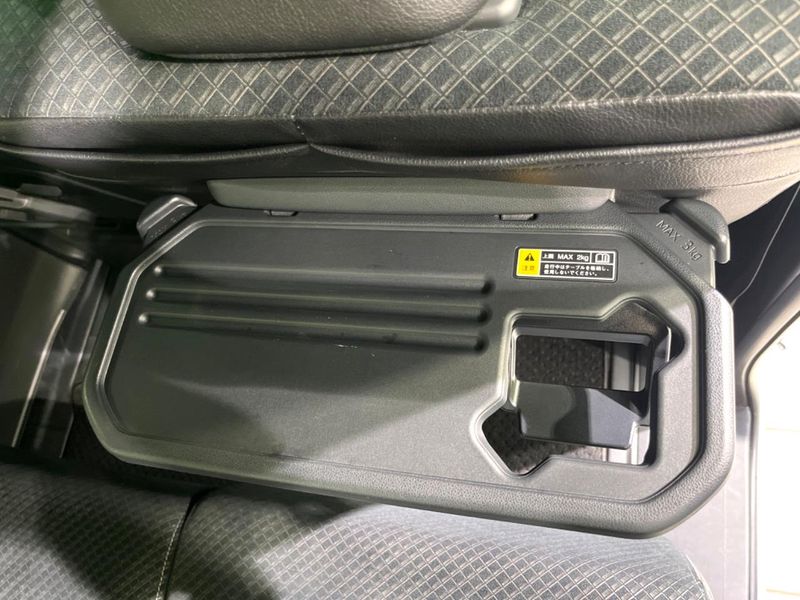 2022 Daihatsu Tanto 6BA-LA650S (UW-6a7158a030b42)[18]