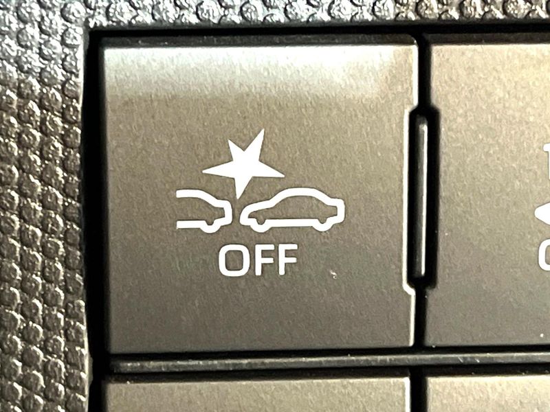 2021 Daihatsu Taft 6BA-LA900S (UW-6a7158bac57c8)[13]