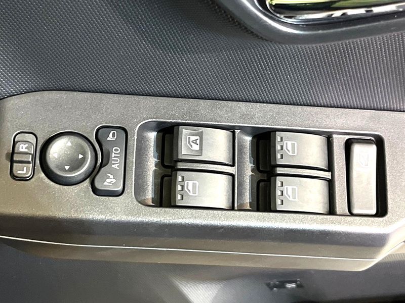 2021 Daihatsu Taft 6BA-LA900S (UW-6a7158bac57c8)[9]