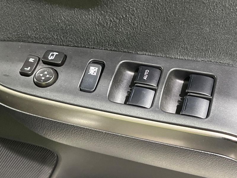 2017 Suzuki Solio Bandit DAA-MA36S (UW-6a7158e38a455)[12]