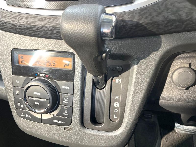 2013 Suzuki Wagon R Stingray DBA-MH34S (UW-6a7158ffc7c49)[29]