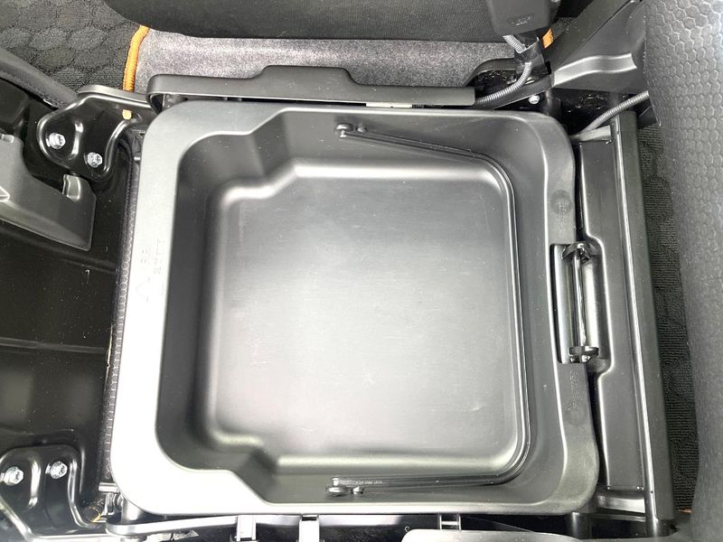2019 Suzuki Spacia Gear DAA-MK53S (UW-6a71591460dd6)[18]