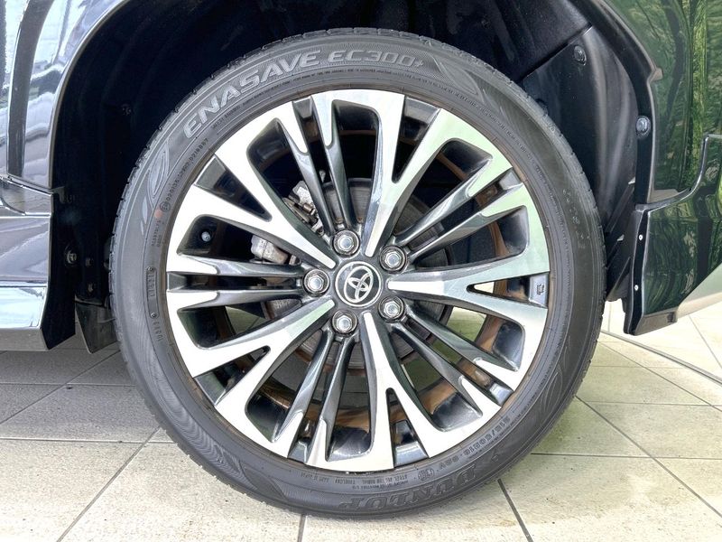 2021 Toyota Yaris Cross 6AA-MXPJ10 (UW-6a71595e8e492)[15]