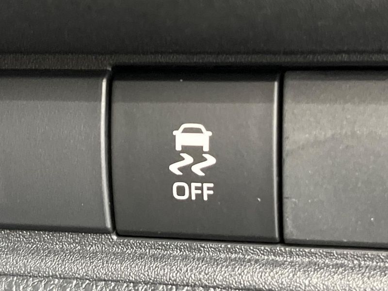 2023 Toyota Sienta 6AA-MXPL10G (UW-6a71596e4f3fb)[25]