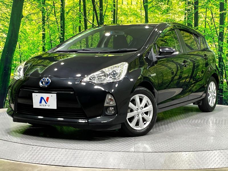 2014 Toyota Aqua DAA-NHP10 (UW-6a71599fec8a3)[0]