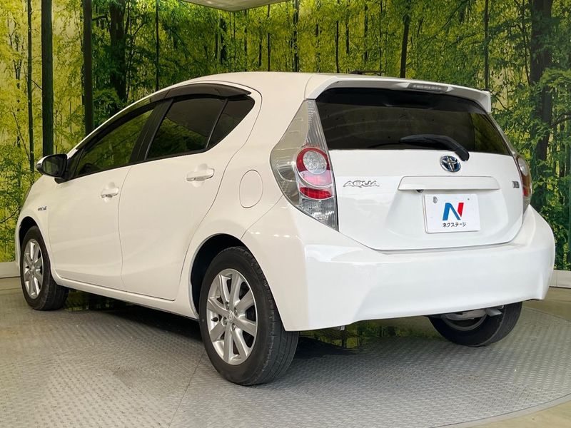 2014 Toyota Aqua DAA-NHP10 (UW-6a7159a65f695)[8]