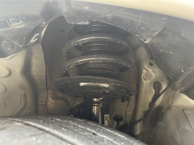 2014 Toyota Aqua DAA-NHP10 (UW-6a7159a65f695)[21]