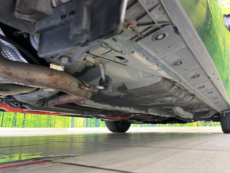 2019 Toyota Aqua DAA-NHP10 (UW-6a7159af7ece3)[26]