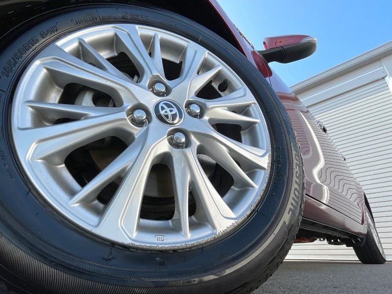 2018 Toyota Vitz DAA-NHP130 (UW-6a7159b11f9d8)[10]
