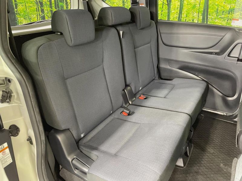 2016 Toyota Sienta DAA-NHP170G (UW-6a7159b2c24ae)[29]