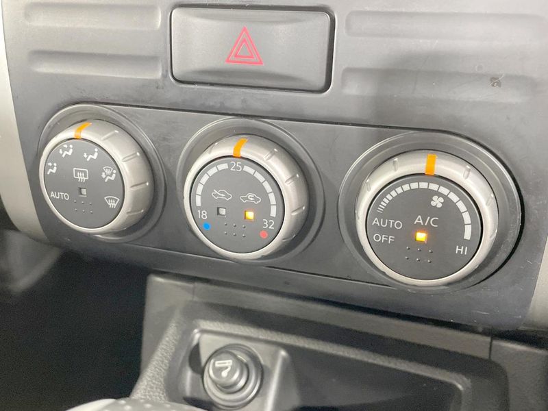 2013 Nissan X-Trail DBA-NT31 (UW-6a7159bed1e44)[27]