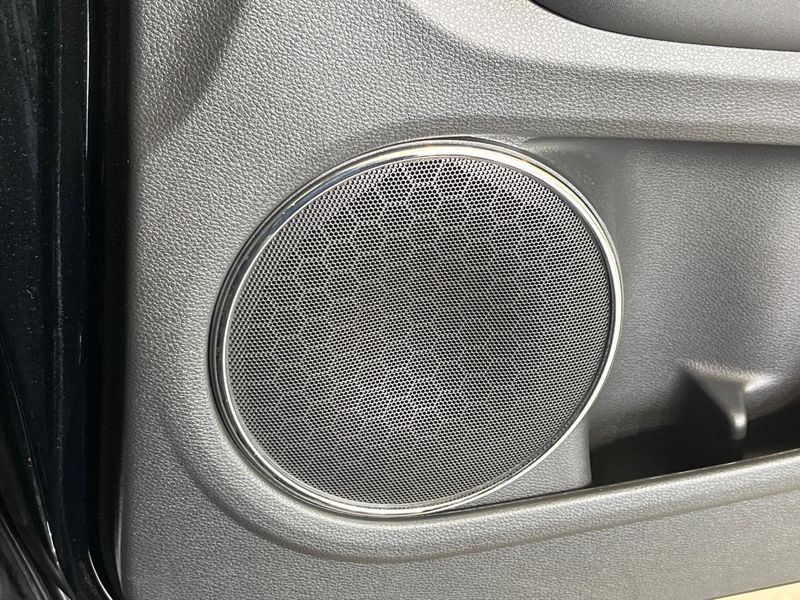 2019 Honda Vezel DBA-RU1 (UW-6a7159d68dde6)[26]