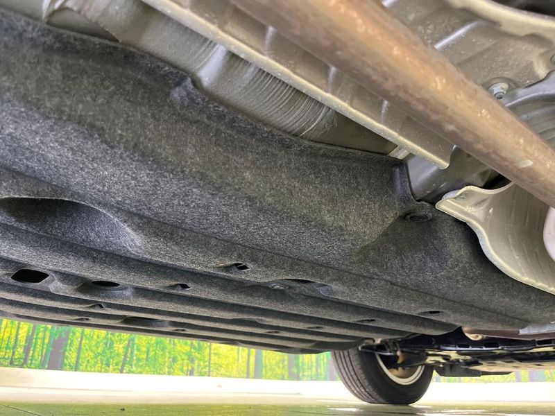 2019 Honda Vezel DBA-RU1 (UW-6a7159d68dde6)[23]