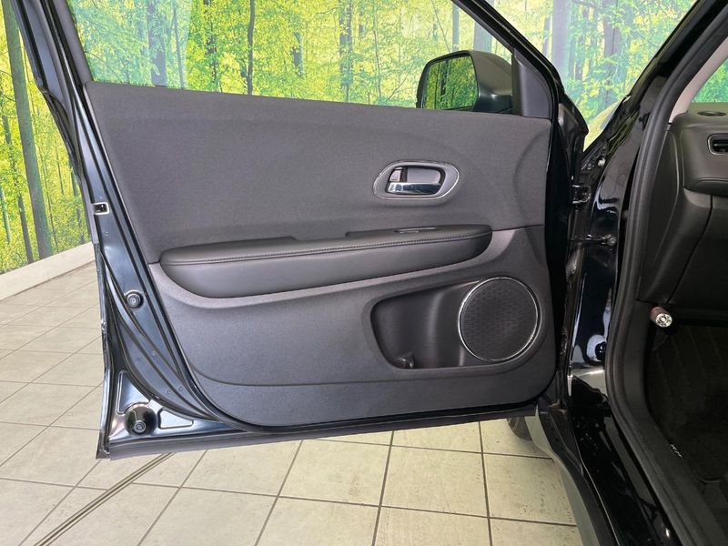 2019 Honda Vezel DBA-RU1 (UW-6a7159d68dde6)[11]