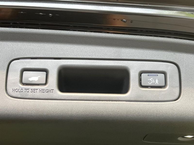 2023 Honda ZR-V 6AA-RZ4 (UW-6a7159eef2e8e)[23]